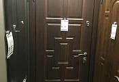 Бренд-секция входных дверей «Стальная линия» в Королеве,<br /> Московская область, г. Королёв, ул. Дзержинского, д. 23/2